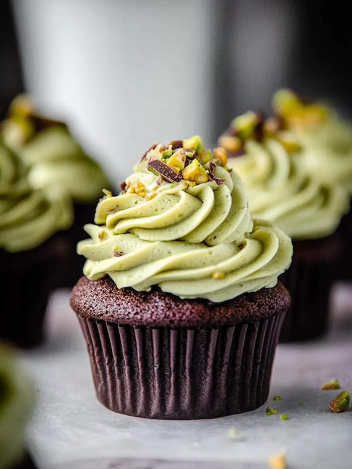 Irresistible Pistachio Chocolate Cupcakes Quick & Delicious 2 Pistachio Chocolate Cupcakes {Quick & Delicious}
