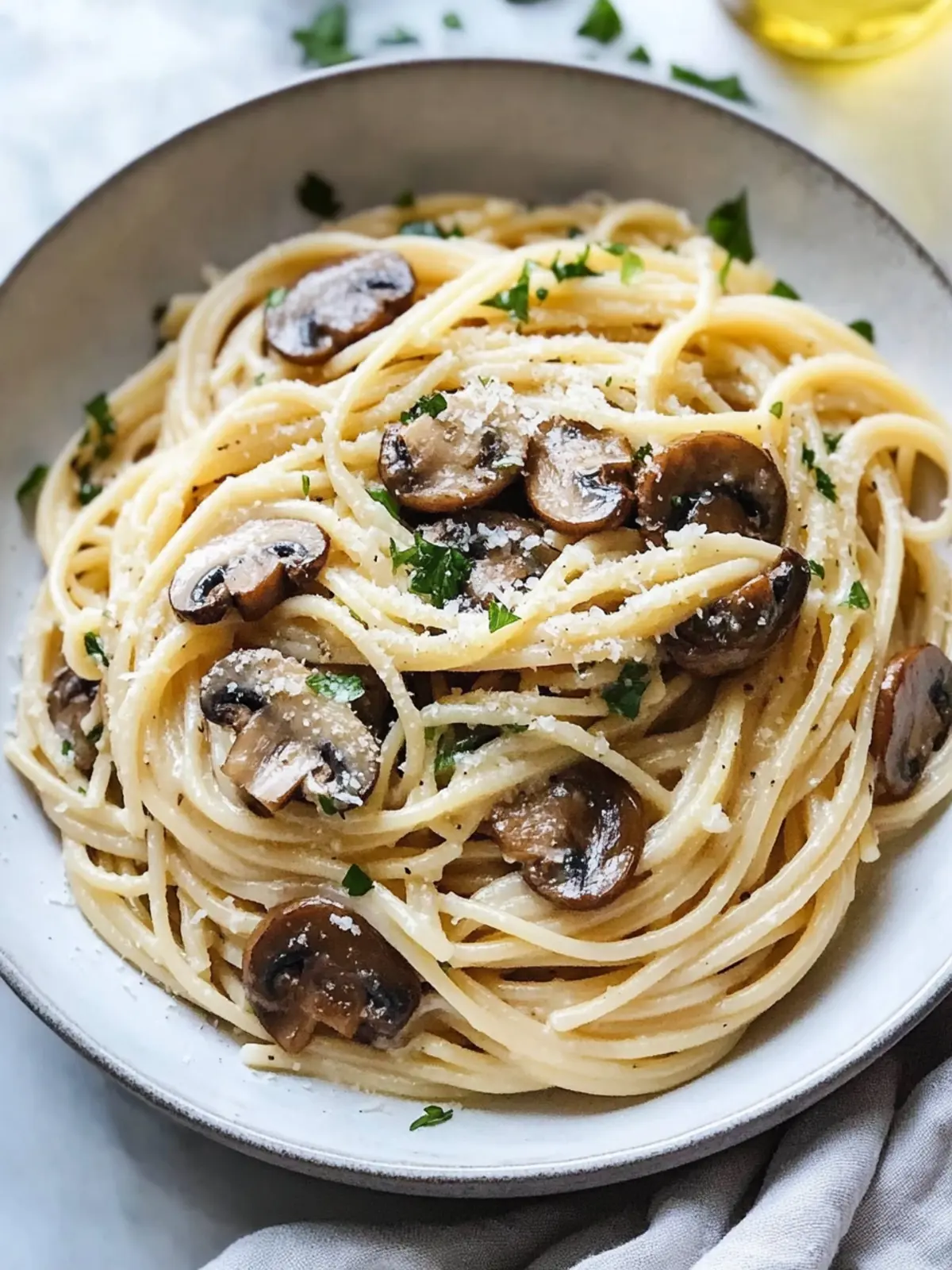 Quick & Easy 15 Minute Mushroom Spaghetti Aglio Olio Delight 2 15 Minute Mushroom Spaghetti Aglio Olio