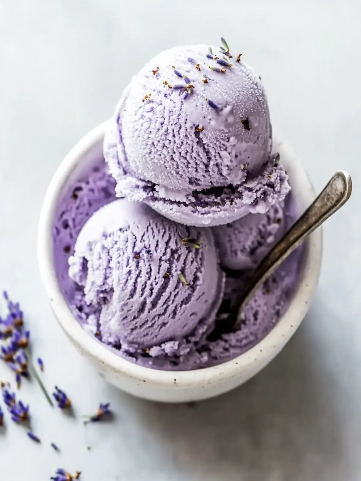 Lavender Ice Cream: A Refreshing Twist for Homemade Bliss 4 Lavender Ice Cream