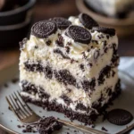Thick & Gooey Oreo Cookie Cake That Will Wow Your Taste Buds 8 Thick & Gooey Oreo Cookie Cake