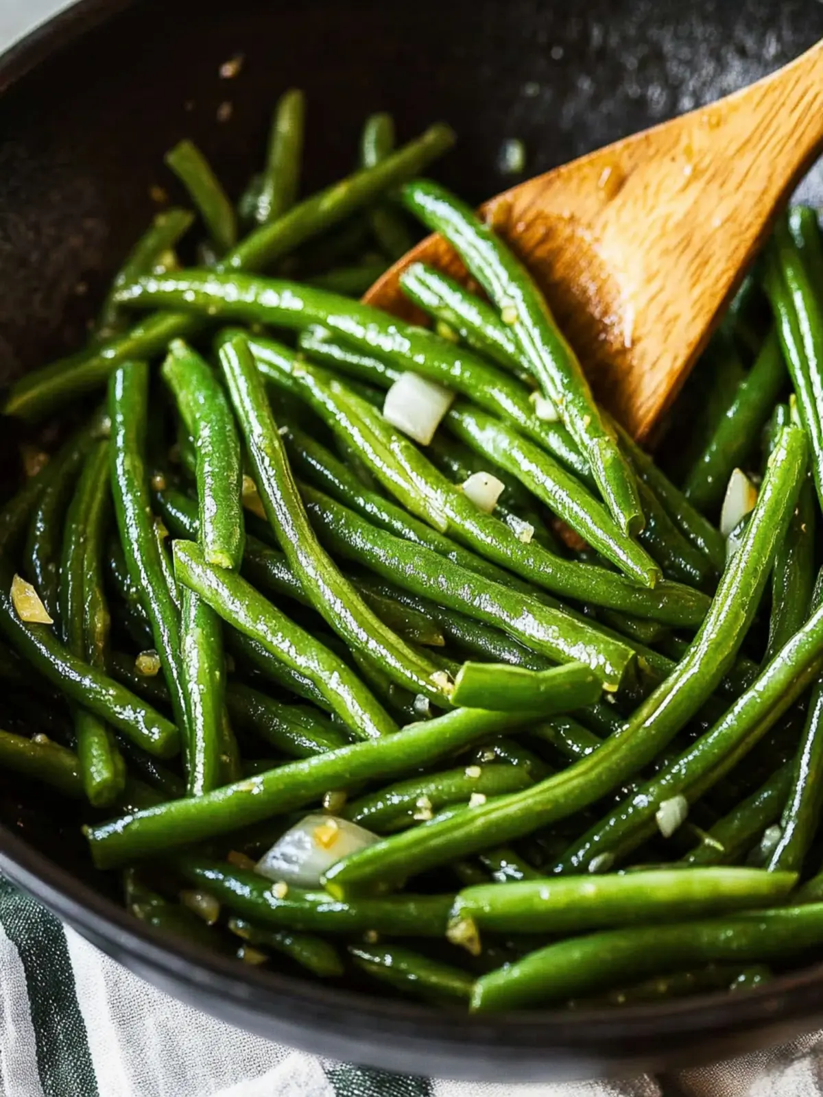 Sautéed Green Beans Recipe with Garlic: A Flavorful Twist 5 Sautéed Green Beans Recipe with Garlic